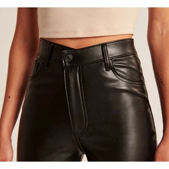 ABERCROMBIE & FITCH Crossover Waist Vegan Faux Leather Jeans Pants Black Sz 27/4 - Picture 2 of 15